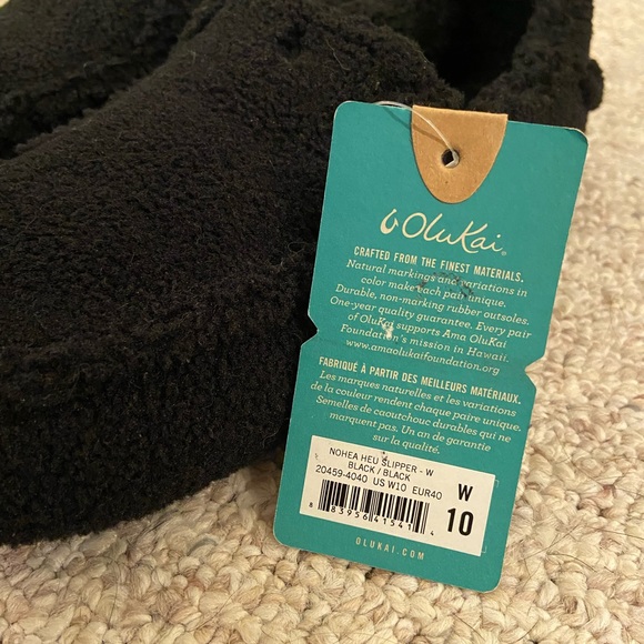 OluKai Nohea Heu Slipper - Picture 2 of 4
